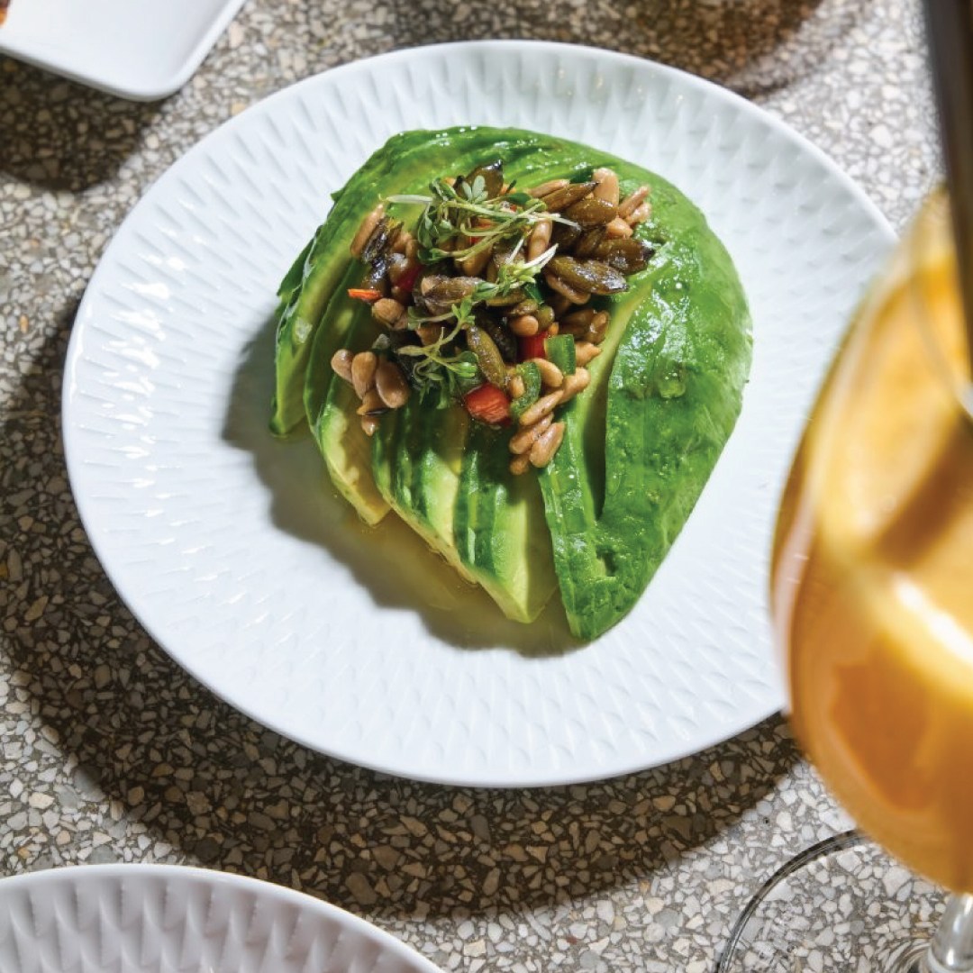 Purity Reflections talíř mělký se širokým okrajem, relief 30 cm