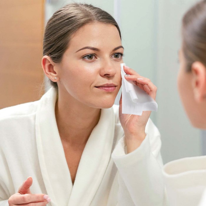 Cosmetic tissues in cube-box 3-ply