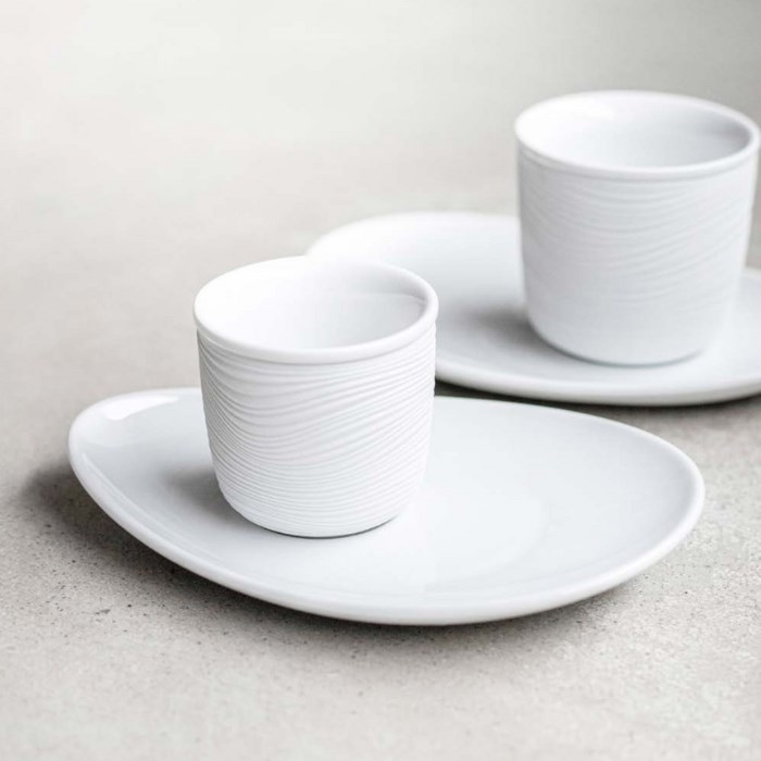 DOUBLEWALLS Porcelain double-walled cup CURLY raw, 80 ml