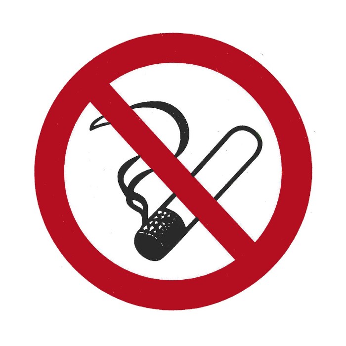Sticker "no smoking" diameter 10 cm