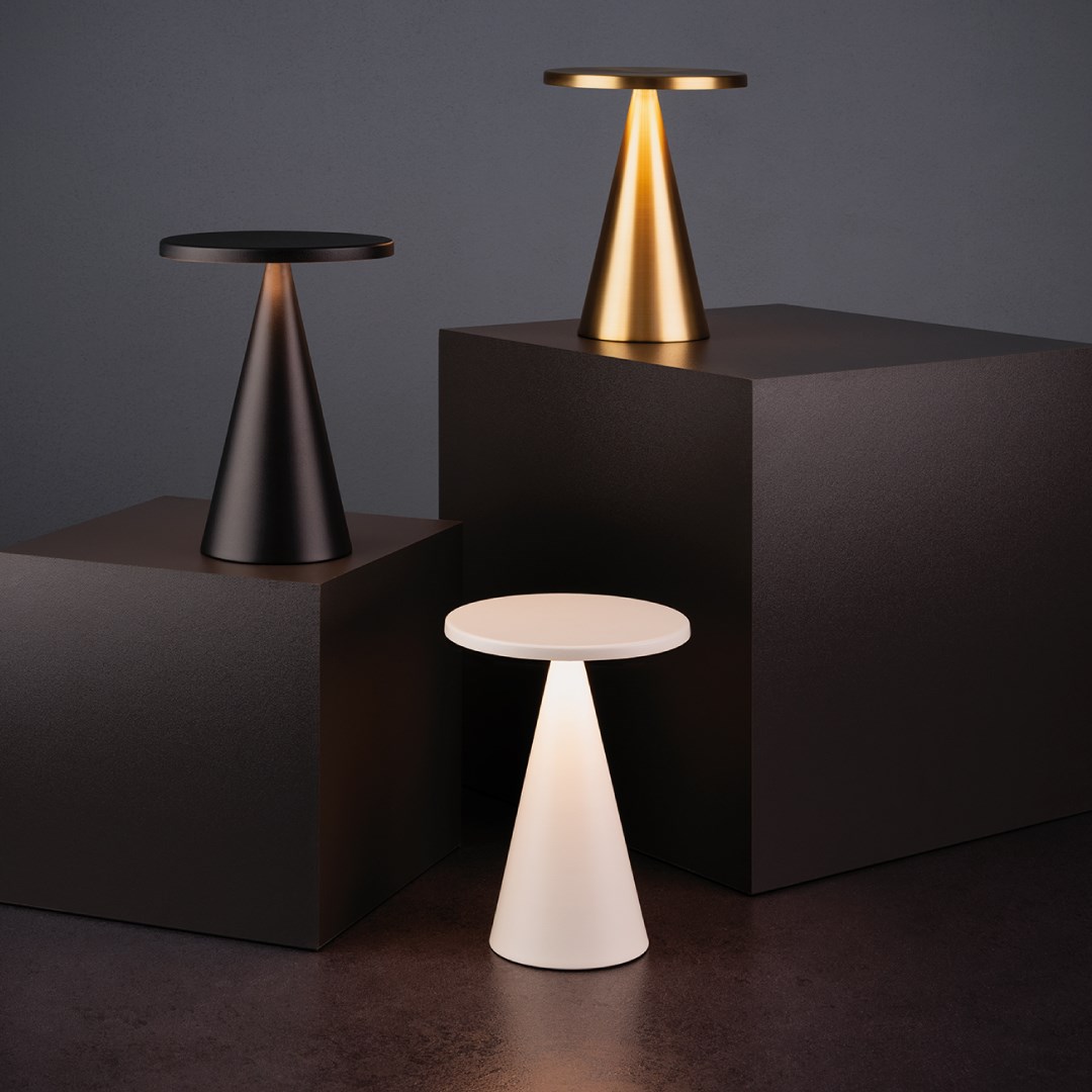 Stolní lampa CONE zlatá, výška 18 cm