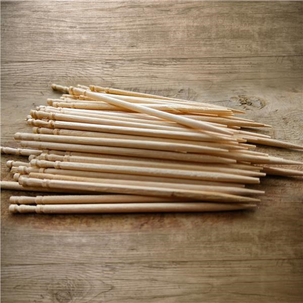 napichovátka 8cm/50ks dřevěná