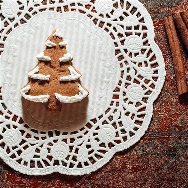 krajky dekorativní 14 cm 100 ks / kulaté, bílé